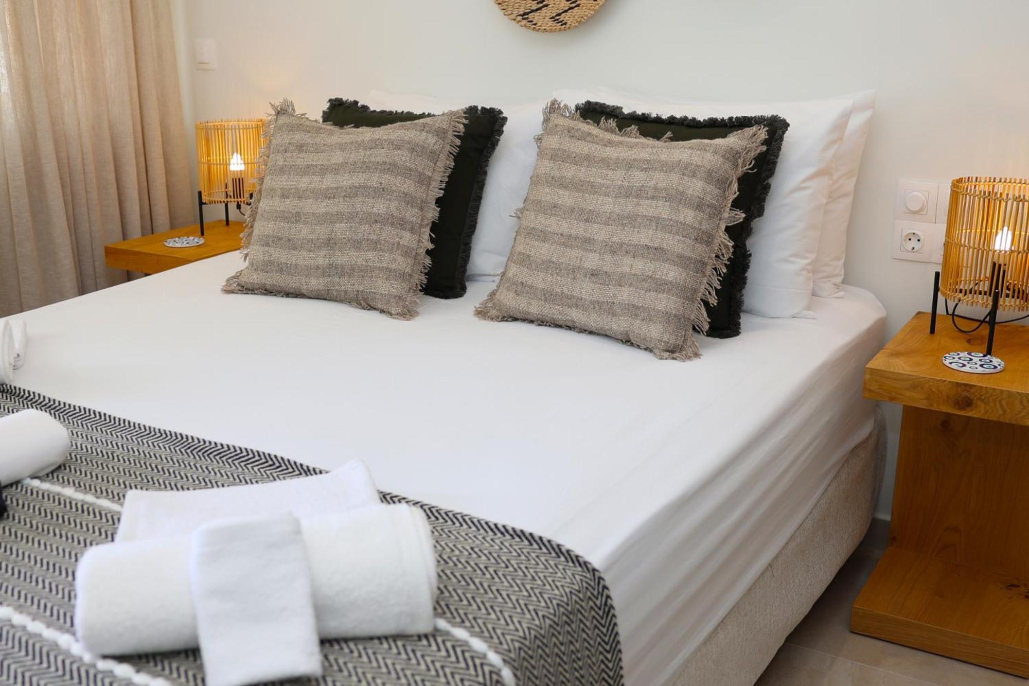 Ocean View Studios And Luxury Rooms Πλωμάρι Εξωτερικό φωτογραφία