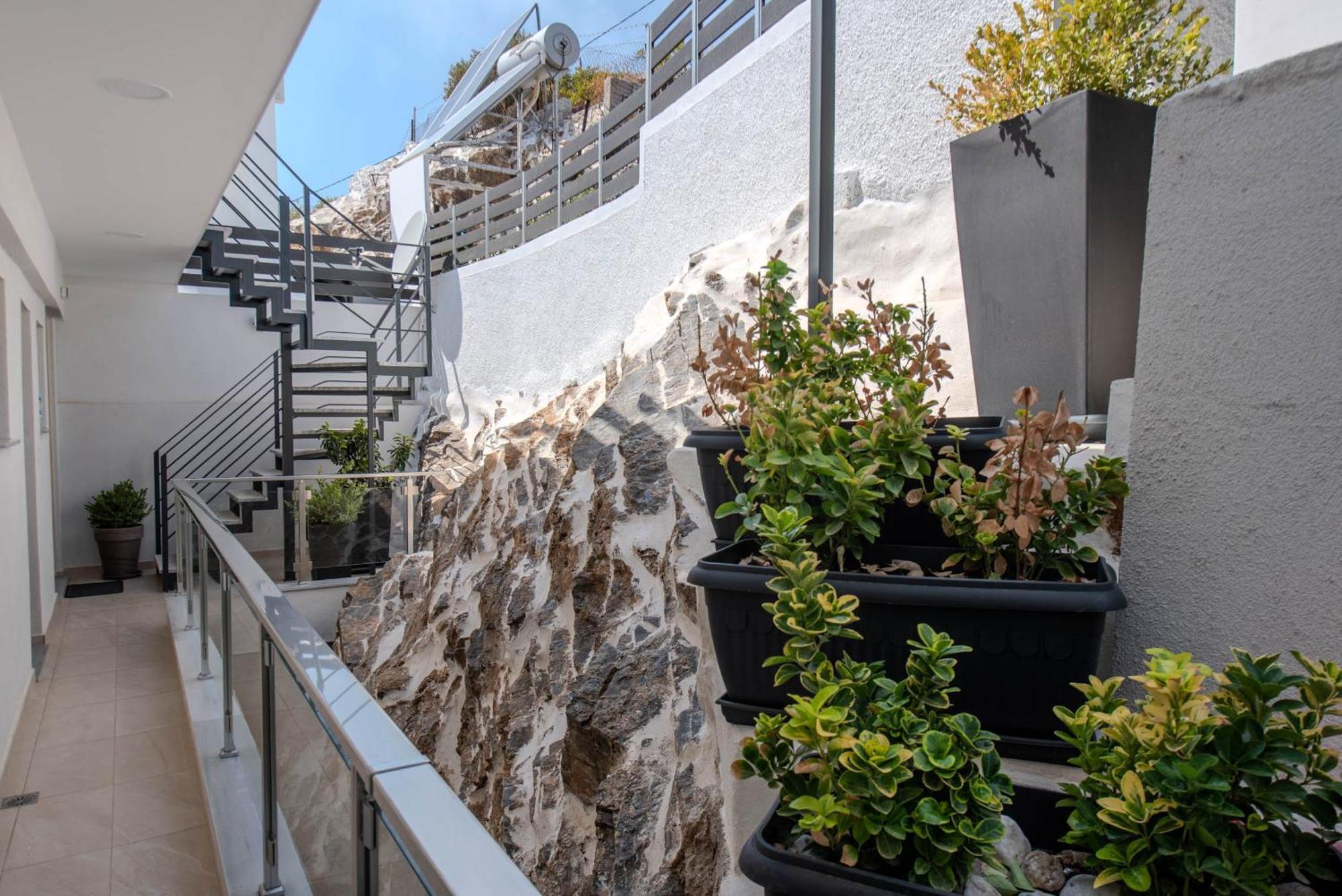 Ocean View Studios And Luxury Rooms Πλωμάρι Εξωτερικό φωτογραφία