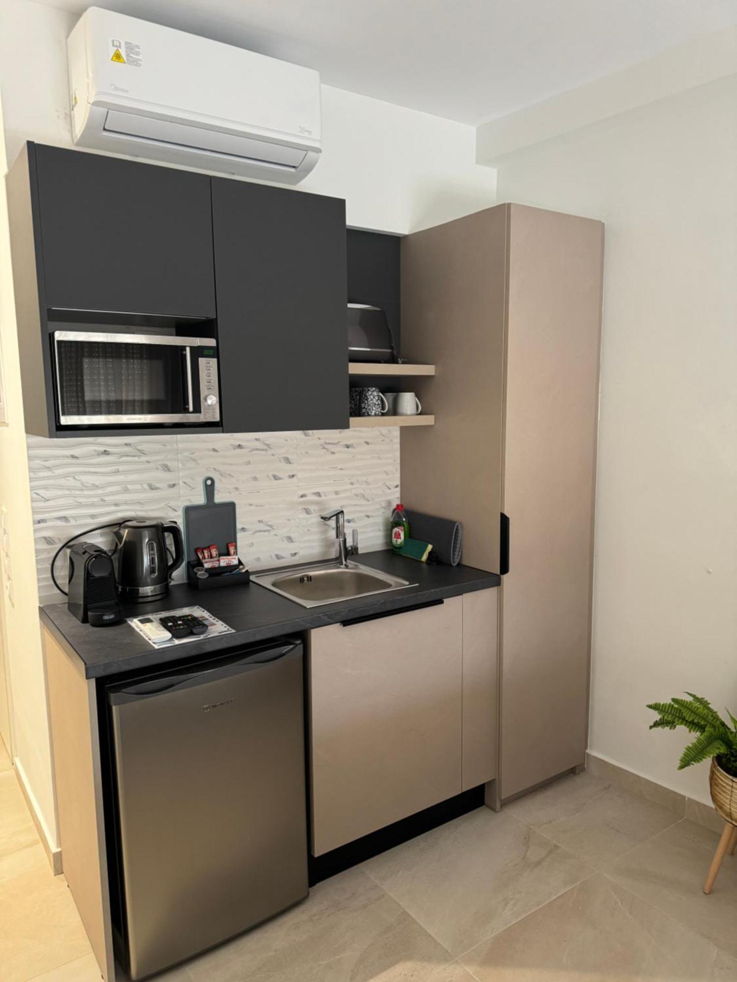 Ocean View Studios And Luxury Rooms Πλωμάρι Εξωτερικό φωτογραφία